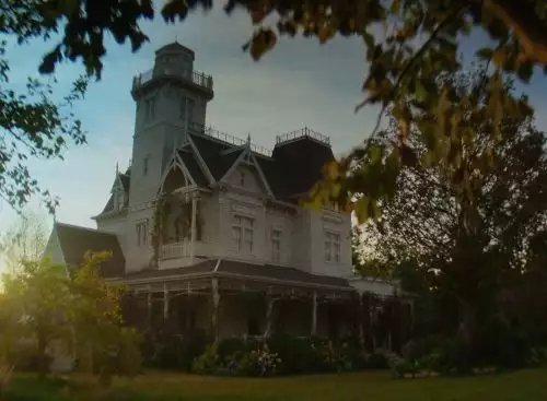 PracticalMagic2_134310266016421505_big-cine_deskt.webp