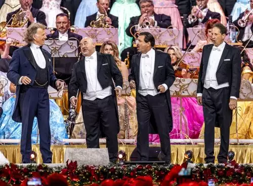AndrC3A9Rieus2026ChristmasConcertLetItSnow_134350769663695496_big-cine_deskt.webp