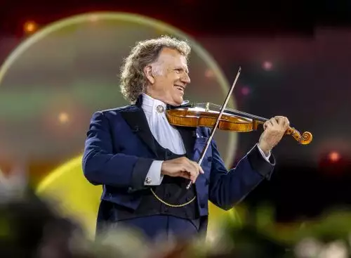 AndrC3A9Rieus2026SummerConcertVivaMaastricht_134275828921424254_big-cine_deskt.webp